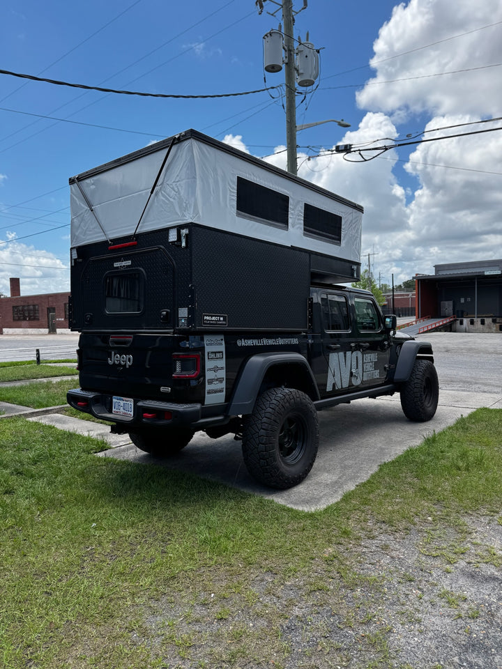 Pre-Owned Four Wheel Campers Project M for Jeep Gladiator