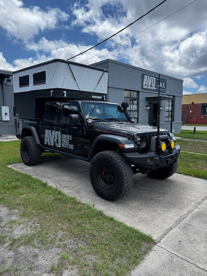 Pre-Owned Four Wheel Campers Project M for Jeep Gladiator