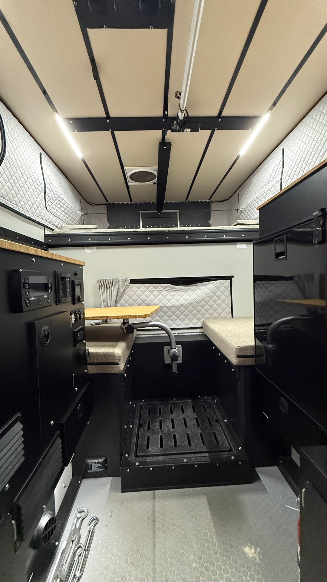 Pre-Owned Four Wheel Campers Hawk Camper
