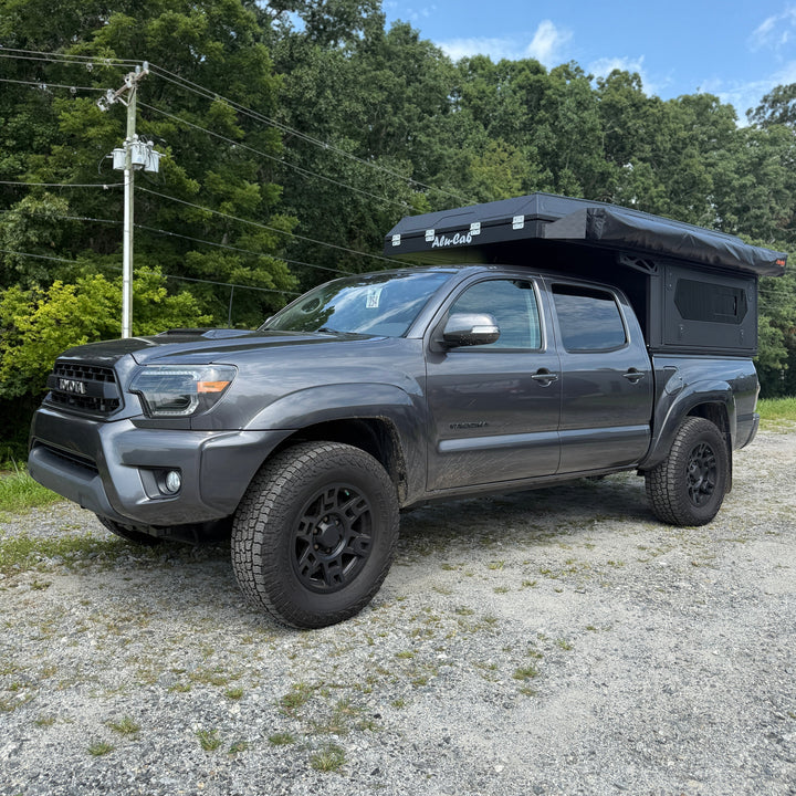 Pre-Owned Alu-Cab ModCAP Camper for 5' Mid Size Bed Trucks