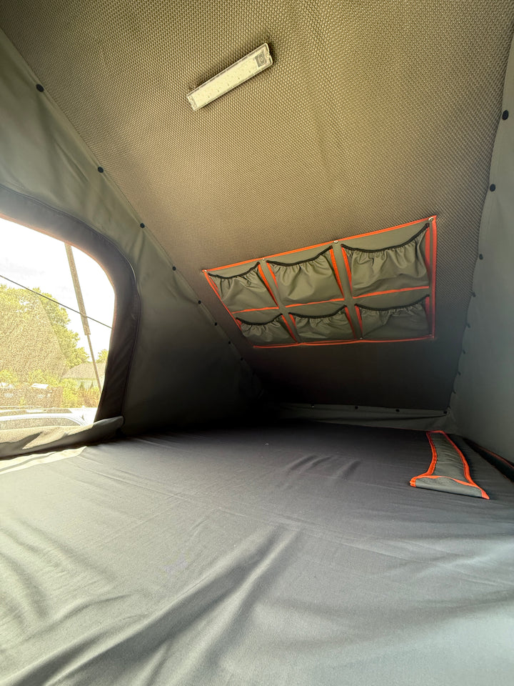 Pre-Owned Alu-Cab ModCAP Camper for 5' Mid Size Bed Trucks