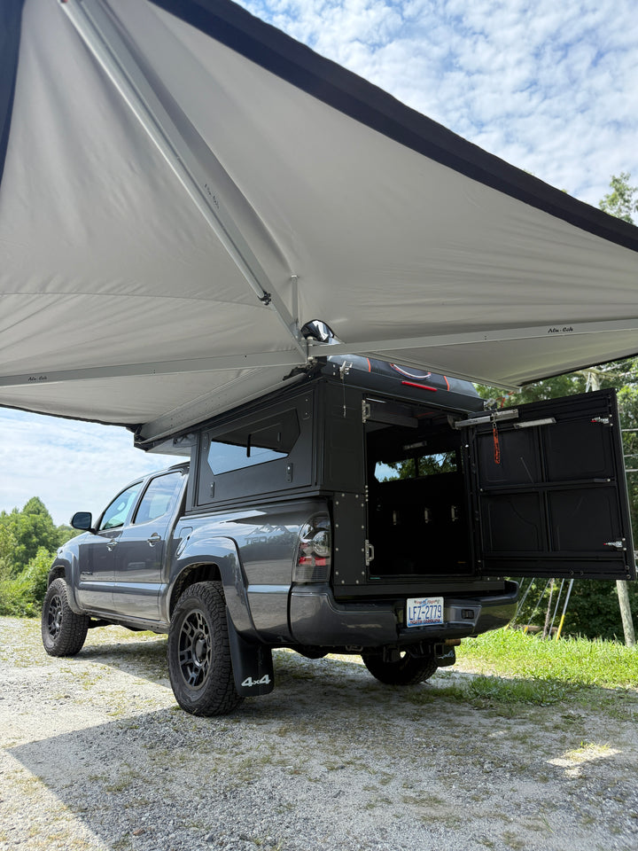 Pre-Owned Alu-Cab ModCAP Camper for 5' Mid Size Bed Trucks