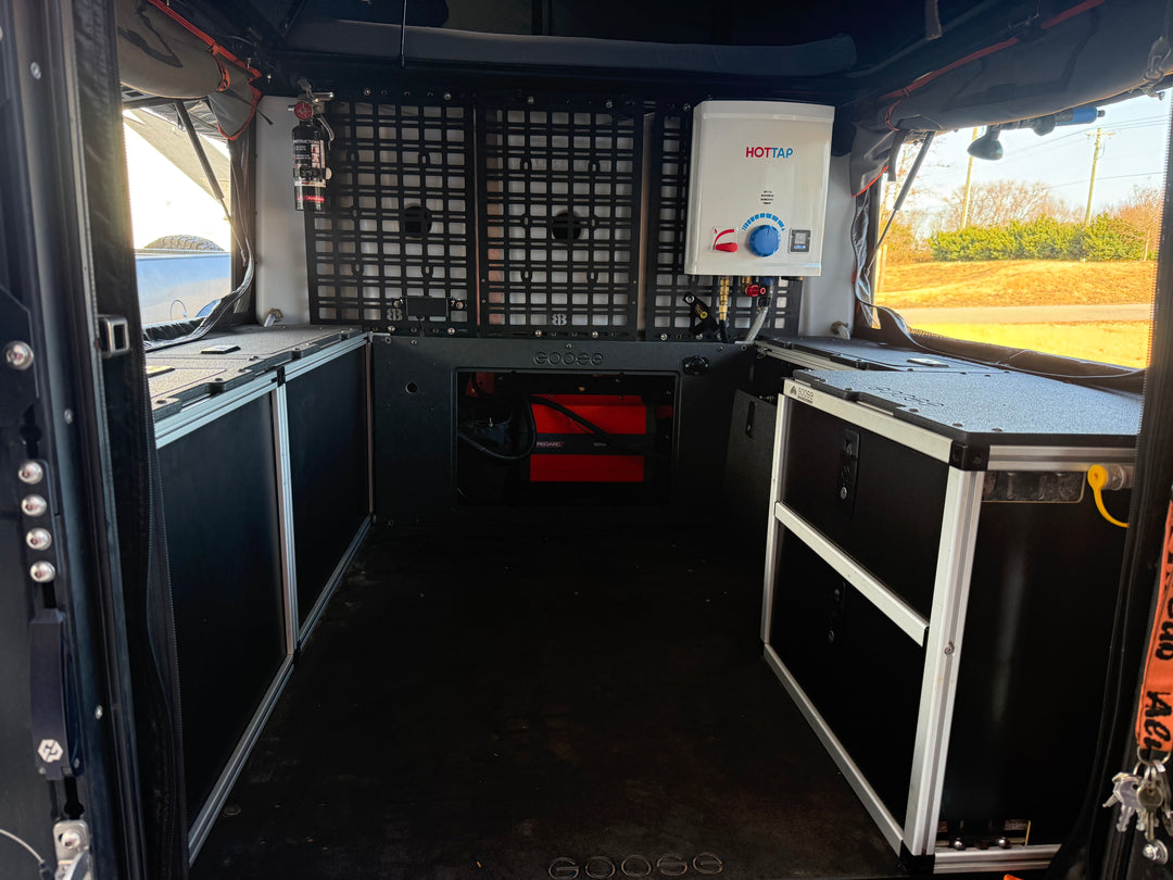 Pre-Owned Alu-Cab ModCAP Family Camper with Accessories