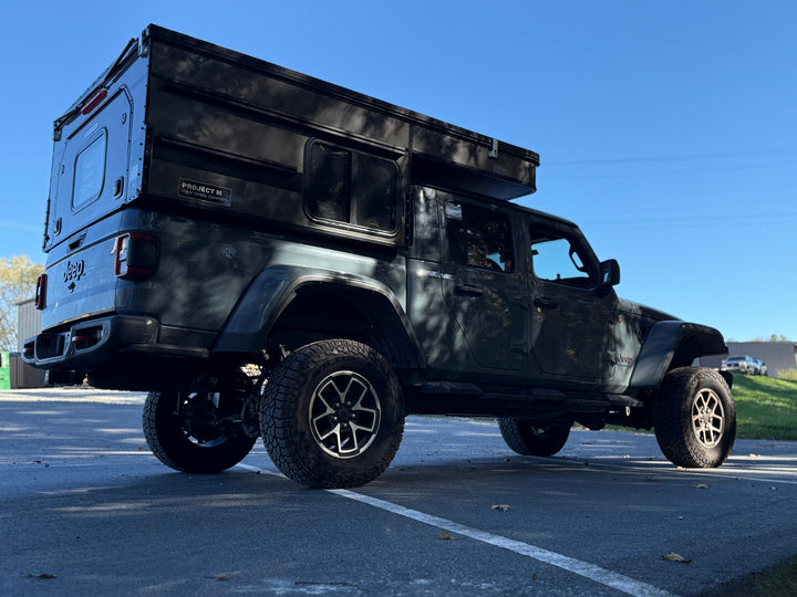 Pre-Owned Four Wheel Campers Project M Camper