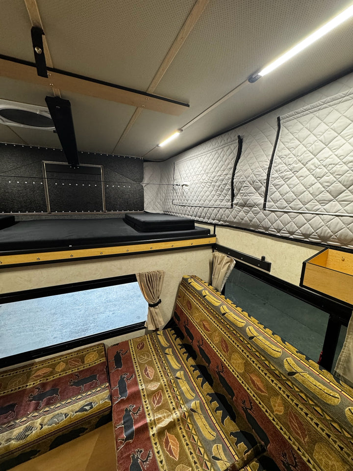 Pre-Owned Four Wheel Campers Raven Camper