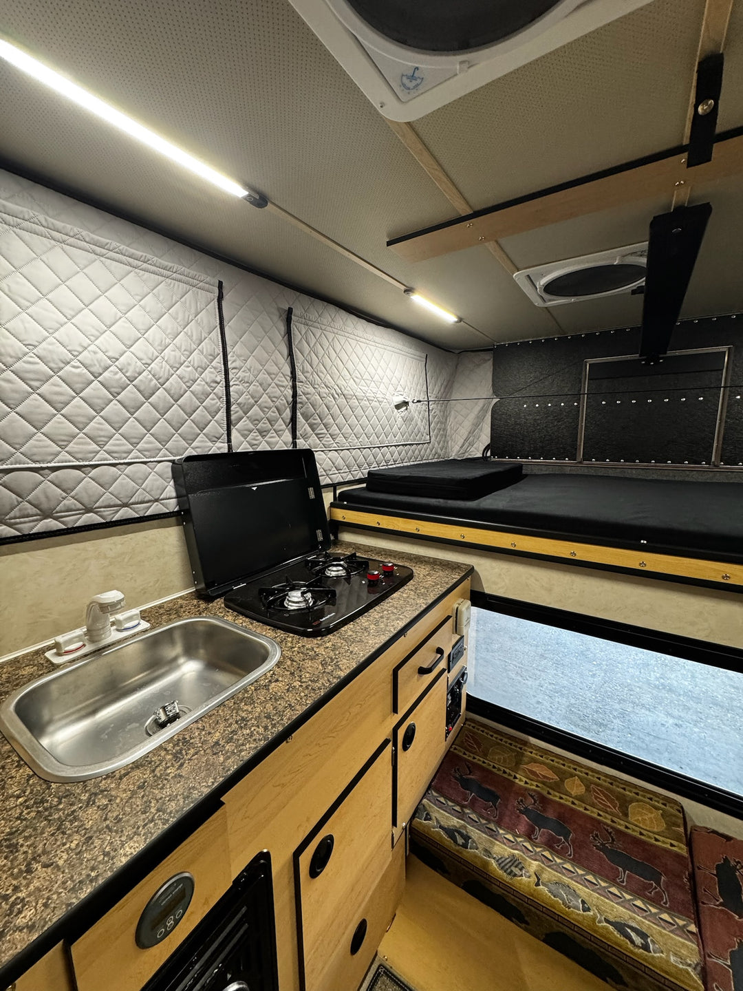 Pre-Owned Four Wheel Campers Raven Camper